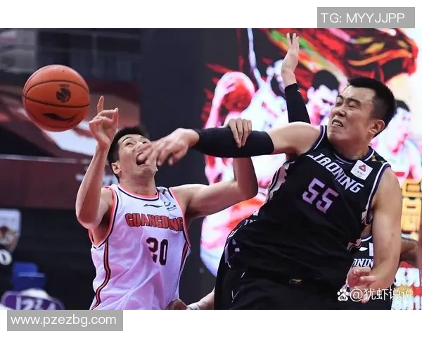 篮球明星在CBA的精彩瞬间与赛场背后的故事全解析